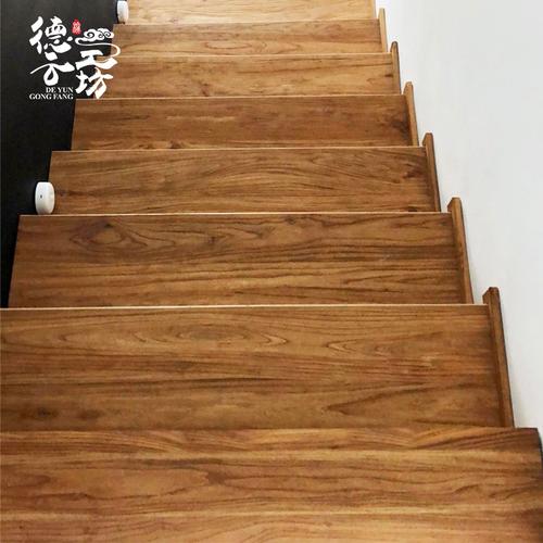 楼梯木板台阶