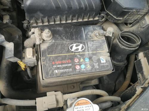 给我家的爱车现代途胜更换瓦尔塔蓝标电池给大家分享一下