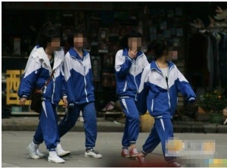 焦作十二中时尚正装校服走红网络图网友惊呼偶像剧来了