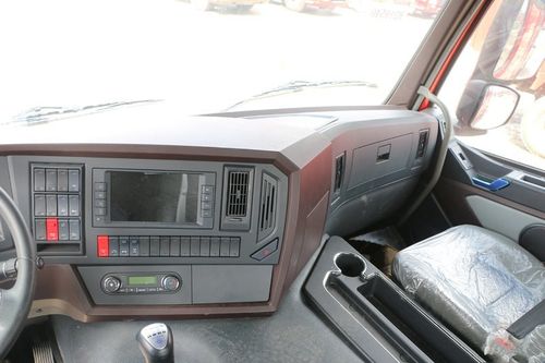 大运n8v重卡标载型430马力6x4国五牵引车cgc4250d5ecce