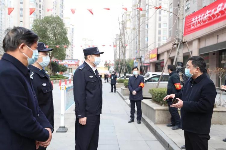 淮安市公安局长周达清同志到淮安区检查疫情防控社会稳定工作,看望