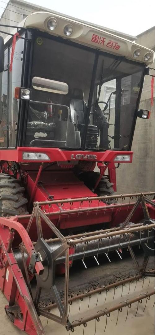 6.6万出售雷沃谷神ge80(4lz-8e2)轮式谷物联合收割机