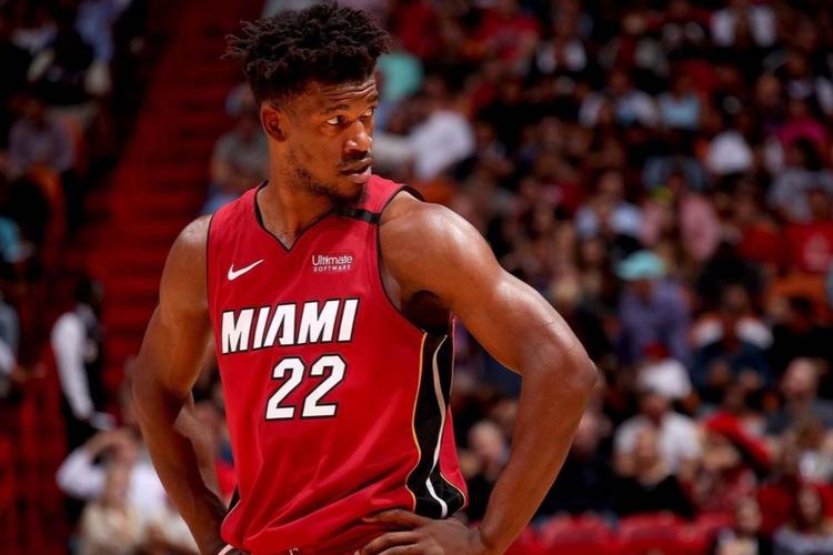 硬曼巴吉米巴特勒无解单打名场面让铁与血化为热火