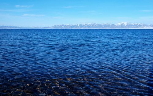 标题:天山蓝宝石-赛里木湖