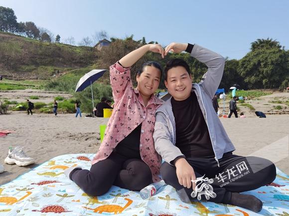 视频| 重庆"大尔代夫"走红 大渡口区牛栏坝沙滩人气爆棚