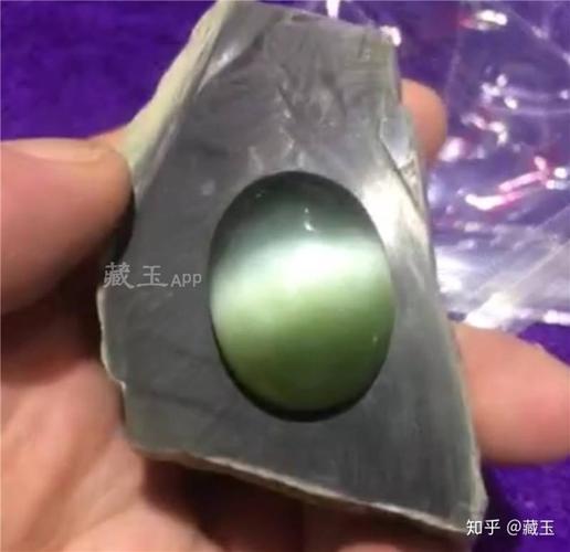 和田玉百科(21)——最有珠宝感的和田玉——猫眼碧玉!