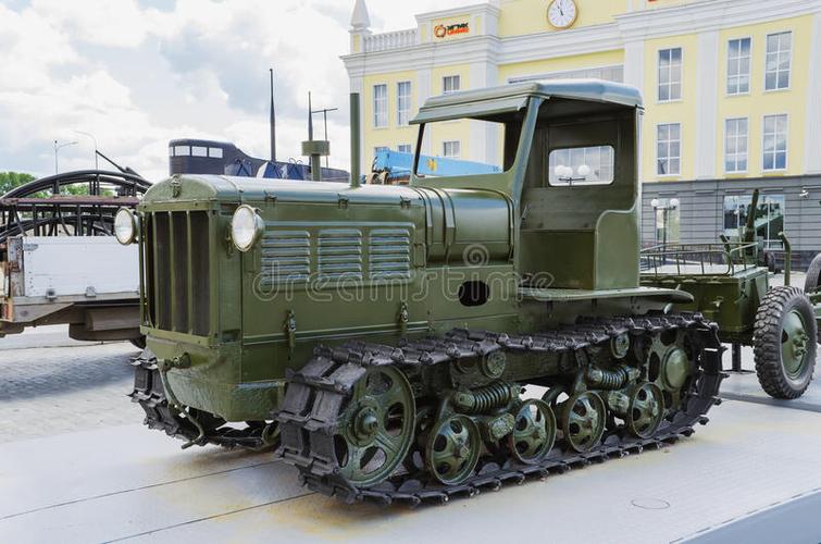 stz-3履带式拖拉机