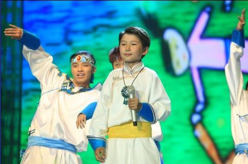 草原小歌手乌达木--12岁