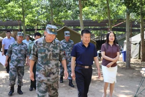张华看望慰问驻赤65655部队官兵,共话军民鱼水情深