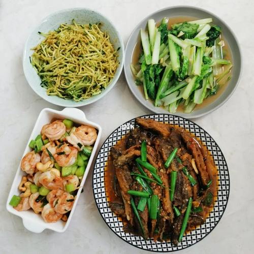一个河南小家庭的日常饭菜～_美食_夏天去哪玩_面条_河南美食_美食