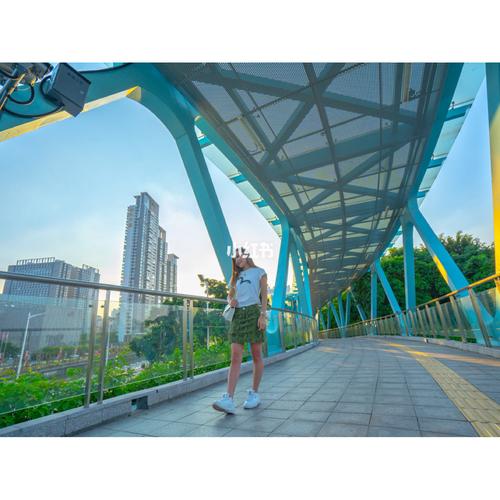 佛山自带蓝色人行天桥打卡点!