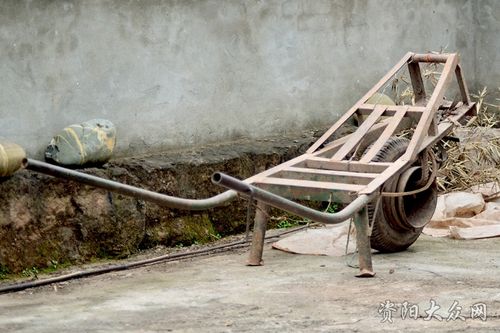 [原创]古董运输工具——鸡公车