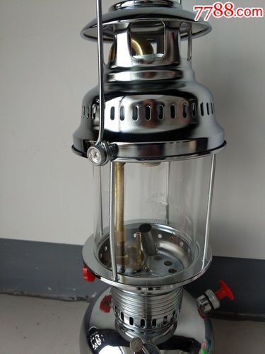 七八十年代供销社库存汽灯全新