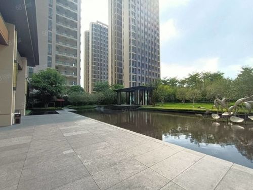 融创公园首府2室2厅1卫82.01㎡南北178万