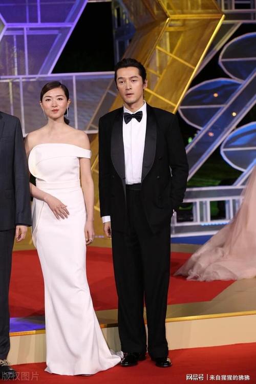 万茜是不火体质吗?演员出身却因唱歌走红,行事低调不晒老公