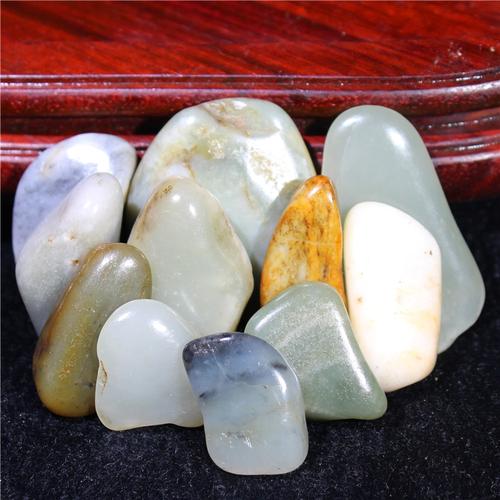 正宗特惠新疆和田玉籽料天然玉石原石吊坠籽玉龙河青白玉推荐真品