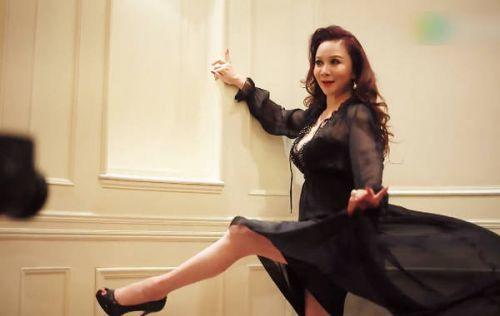 老艺术家的艺术人生蔡明的男人装