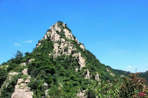 临朐嵩山露营小镇徒步休闲活动