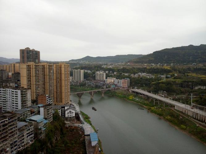 四川省巴中市平昌县东风路靠近康贝大药房(平昌旺东康贝康民药堂分店)