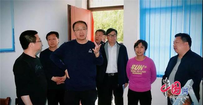 广平县委书记董鸣镝调研基层文联