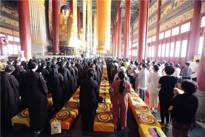 广灵极乐寺庆祝中华人民共和国成立70周年祈福法会