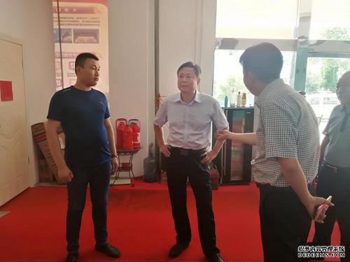 市委常委,组织部长王朝晖到经济技术开发区督查文明创建工作