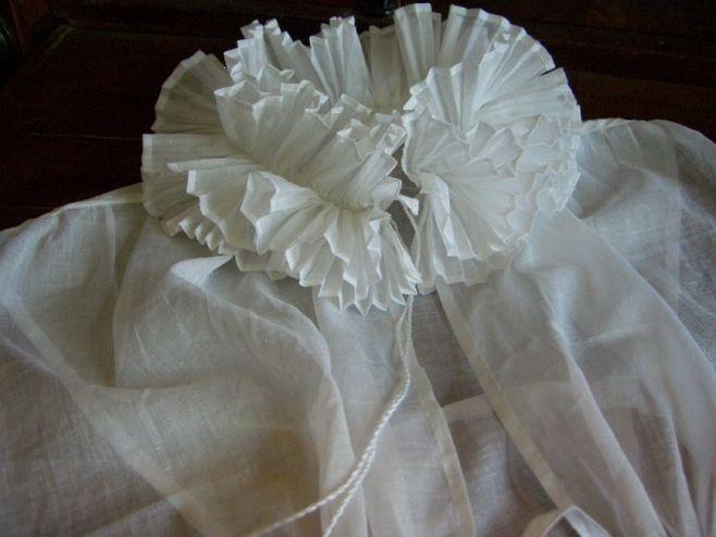 继一组假领后,po出微型拉夫服领教程,其实跟上次假领原理差不多的.