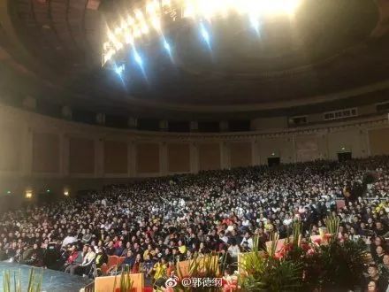 大封箱是一年中最隆重的演出