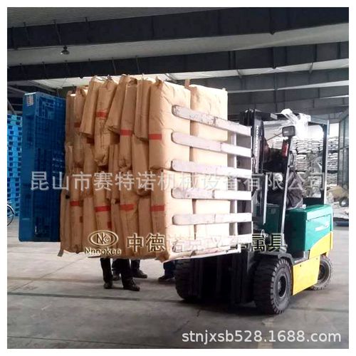 中德诺克叉车属具旋转式推出器面粉搬运设备工厂货物搬运解决方案
