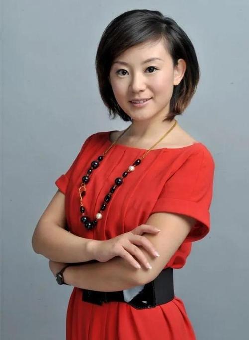 山东卫视齐鲁频道美女主持人书匀