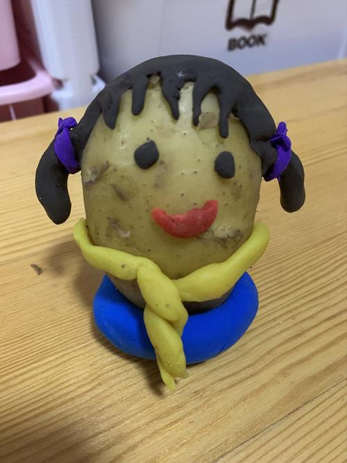 小一创意手工《土豆娃娃》