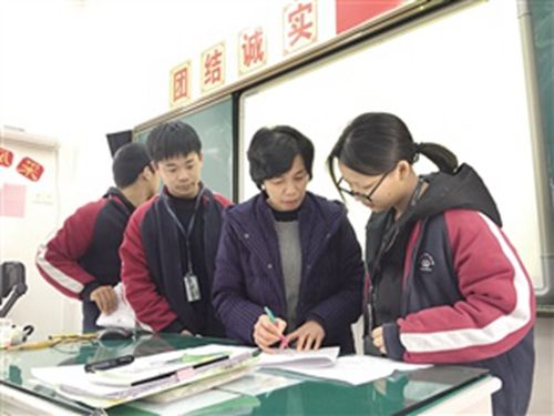 盛泽二中数学老师范金英:学生成长是最大的幸福