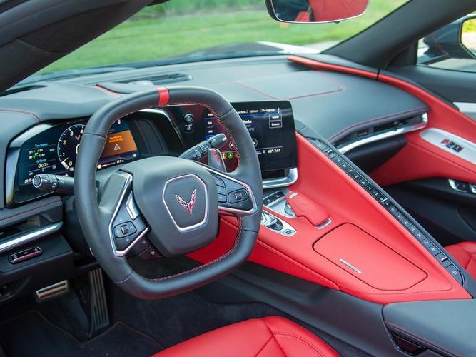 科尔维特c8实车超跑范