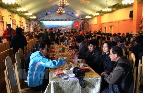 俄罗斯巴斯克节 俄罗斯族 复活节 传统 节日 巴斯克节 聚会 酒会 宴会