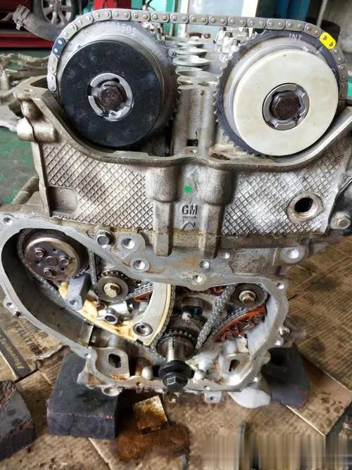 别克陆尊,君威,君越车型发动机正时对位图!