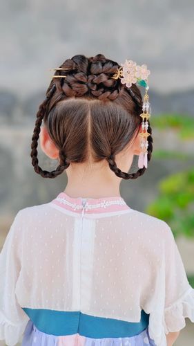 儿童编发又是一款手残党也能扎的古风发型