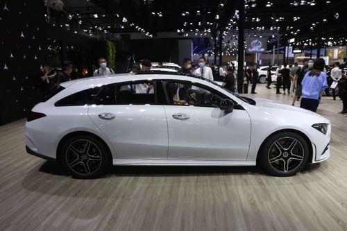 成都车展奔驰clacla猎装版亮相蓉城