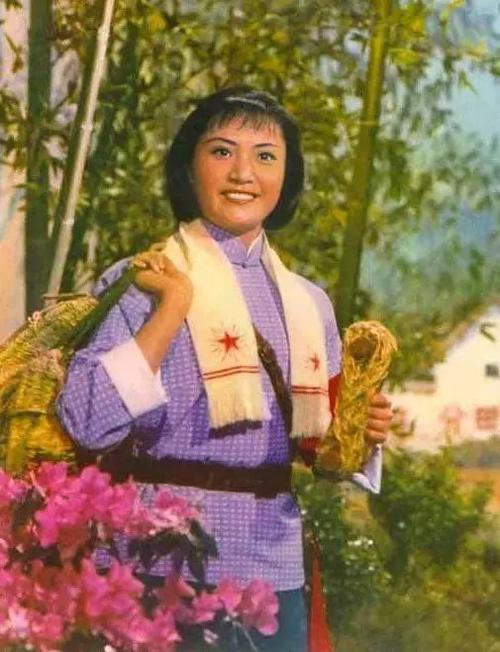 杨春霞|杜鹃山《家住安源》