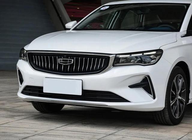 2022款帝豪完成华丽转身,新前脸 新内饰,剑指本田思域