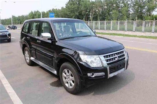 2017款三菱帕杰罗v95高性能配置大全