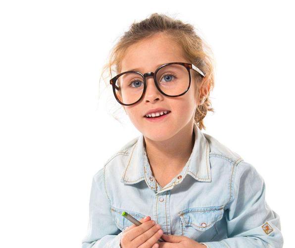 近视不用治疗也可以恢复?