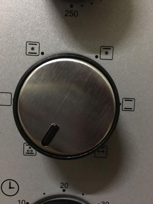 电烤箱上面的几个图标是什么意思?