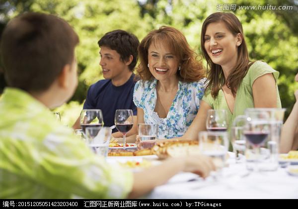 [正版商业] 家庭聚餐