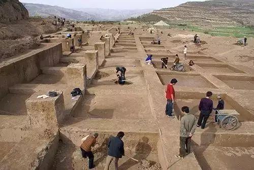 在唐宋达到鼎盛时期,宋代为修水六大禅院之一 山背文化遗址 山背文化