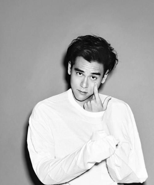 彭于晏图片你们的大憨憨男彭友