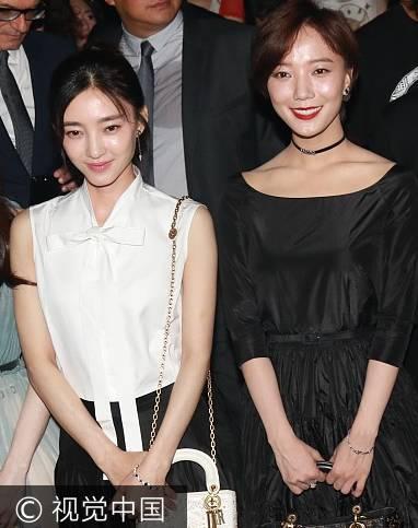 活动方也挺会搞事儿的,撞脸的王丽坤和王珞丹居然同台的!