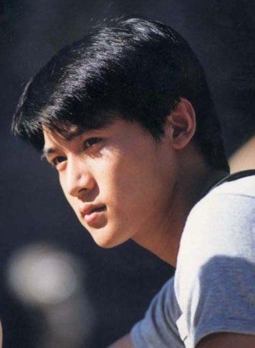 中国美男:陆毅~《永不瞑目》是陆毅的成名作亦是代表作,当年万人空巷