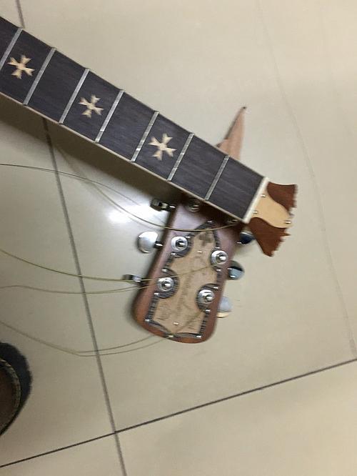 吉他断了