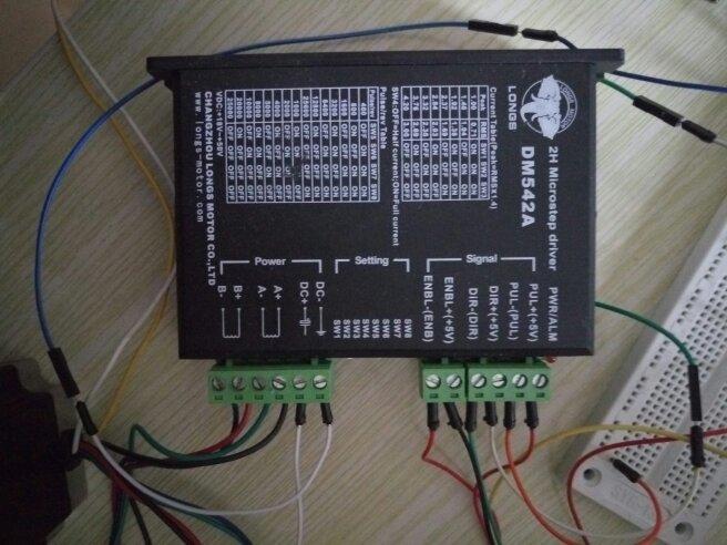 急求阿尔杜伊诺控制dm542a驱动器驱动的步进电机程序和接线图