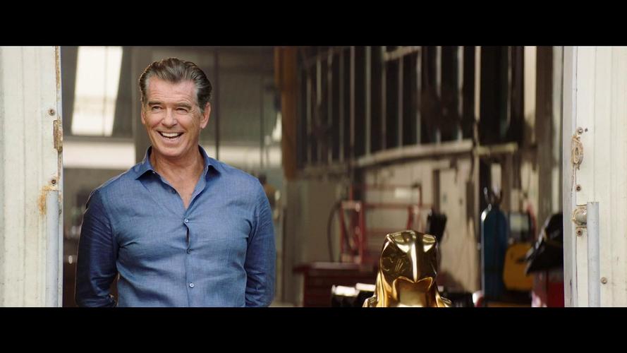 《异类》皮尔斯·布鲁斯南告诉你把黄金装进烤箱需要